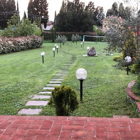 Intero Campagna Lucca Holiday home *